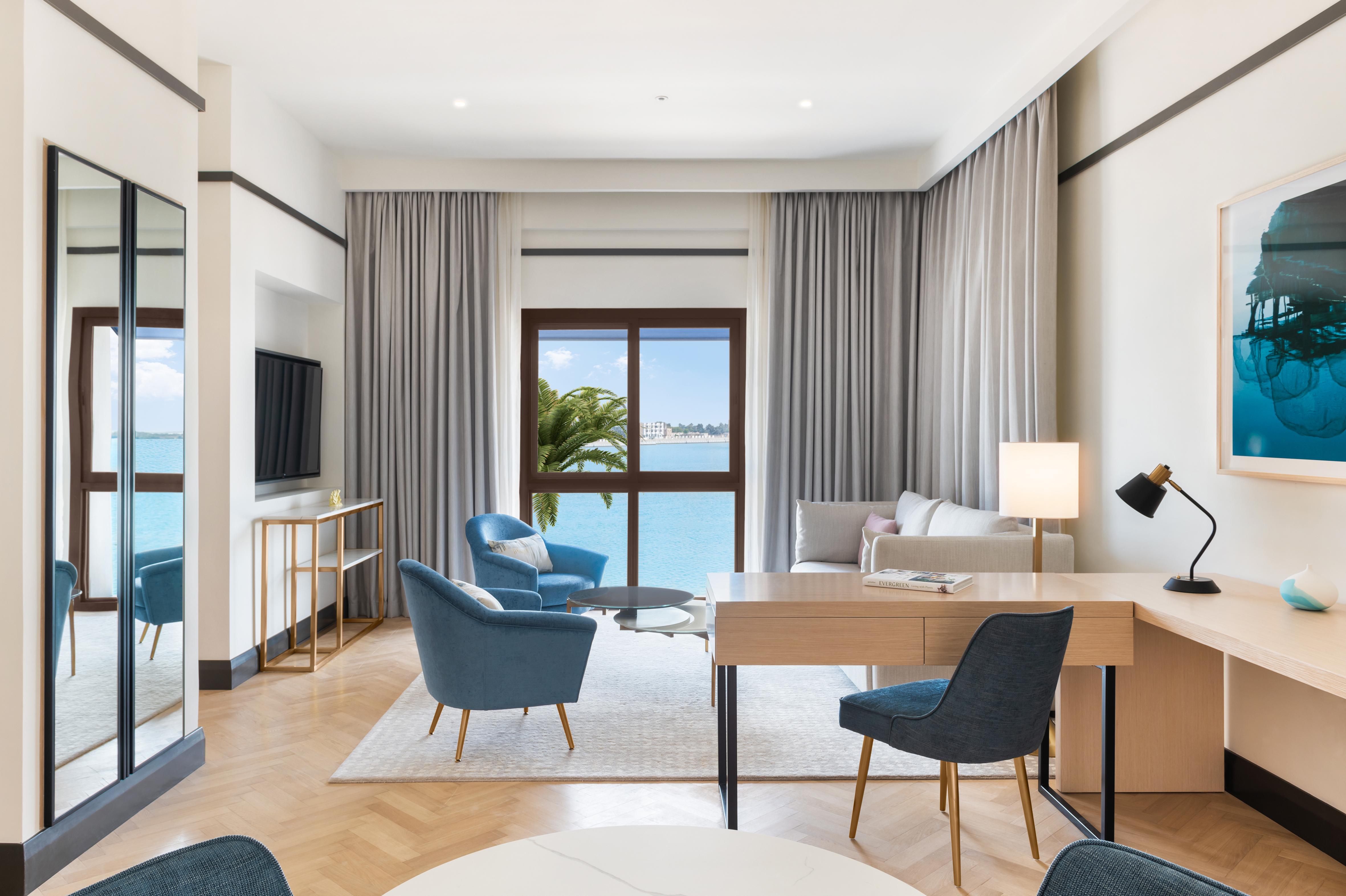 Vida Beach Resort Umm Al Quwain Zewnętrze zdjęcie A suite at the Hilton Ras Al Khaimah